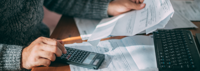 請求書買取と請求書支払い代行の違い